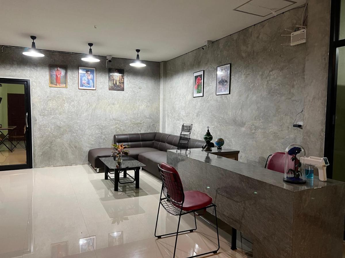 V Tharm Hotel أودون ثاني المظهر الخارجي الصورة