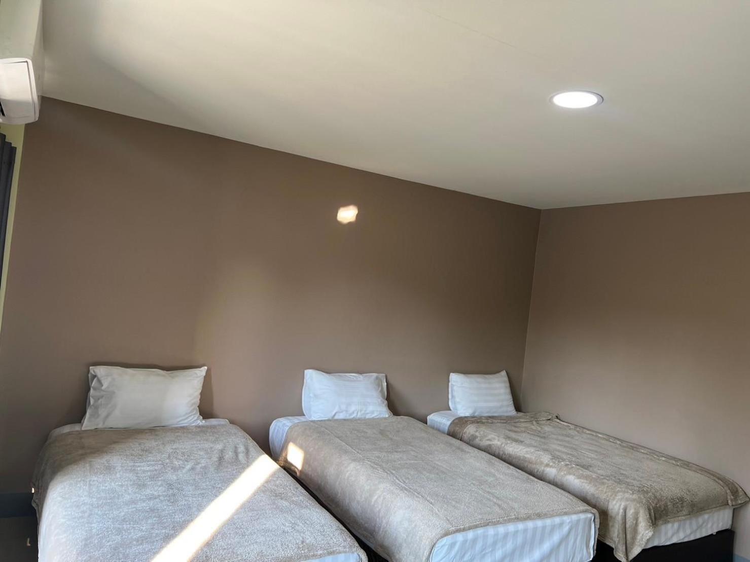 V Tharm Hotel أودون ثاني المظهر الخارجي الصورة