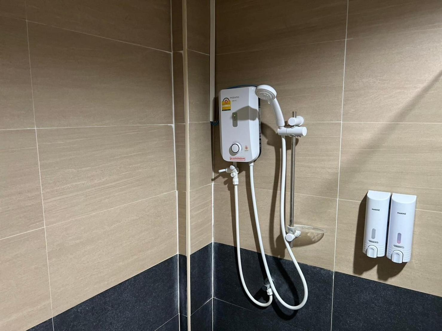V Tharm Hotel أودون ثاني المظهر الخارجي الصورة